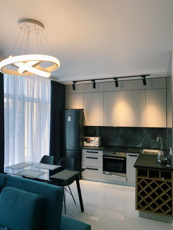 Sunny Apartment 5 Odesa Exterior foto