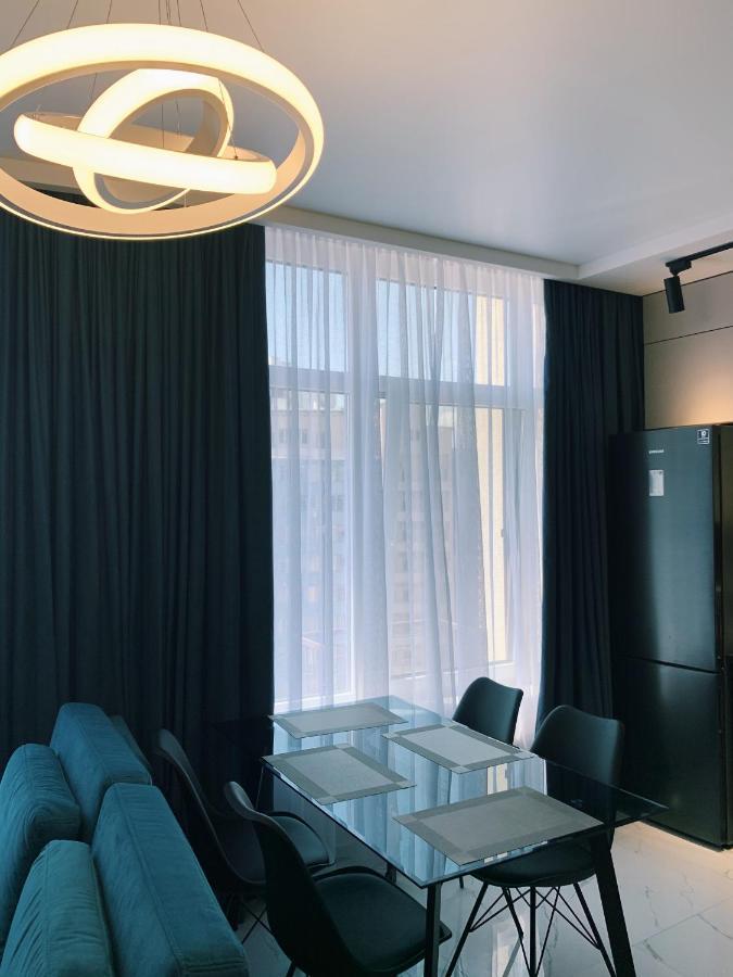 Sunny Apartment 5 Odesa Exterior foto